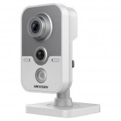 IP-камера Hikvision DS-2CE38D8T-PIR (2.8) IP-камера Hikvision DS-2CE38D8T-PIR (2.8)