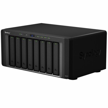 NAS хранилище Synology DS1817